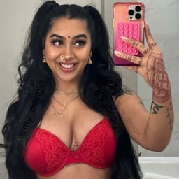 Vishakha My_DesiGirl 🇮🇳