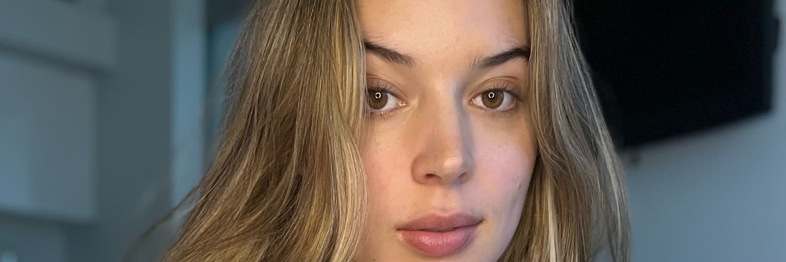 Izzy Swallows banner