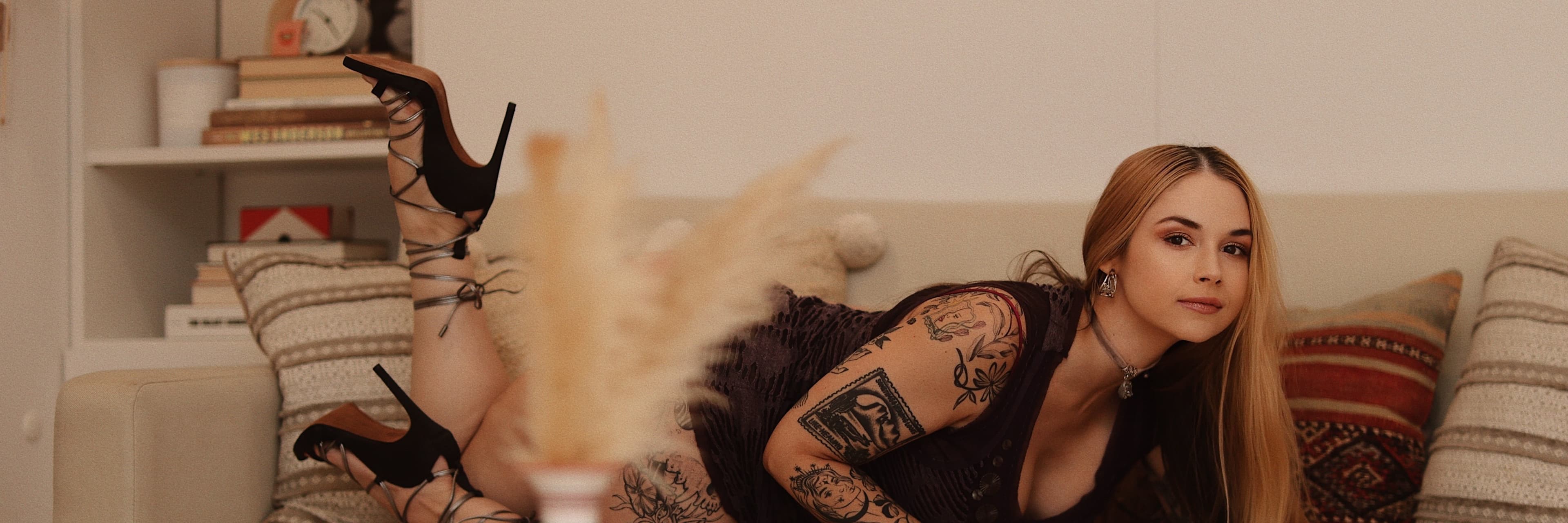 Sarah Vandella banner